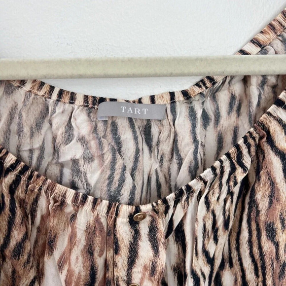 Tart Women’s Leopard Print Long Sleeve Top Sz M Blouse Ruffle Bell Sleeve Tan ** - Picture 3 of 11